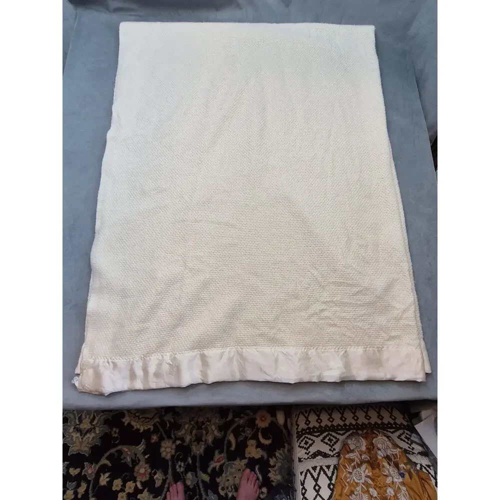 VTG Ralph Lauren Blanket Waffle Weave Satin Binding Acrylic Beige Ivory 68x89